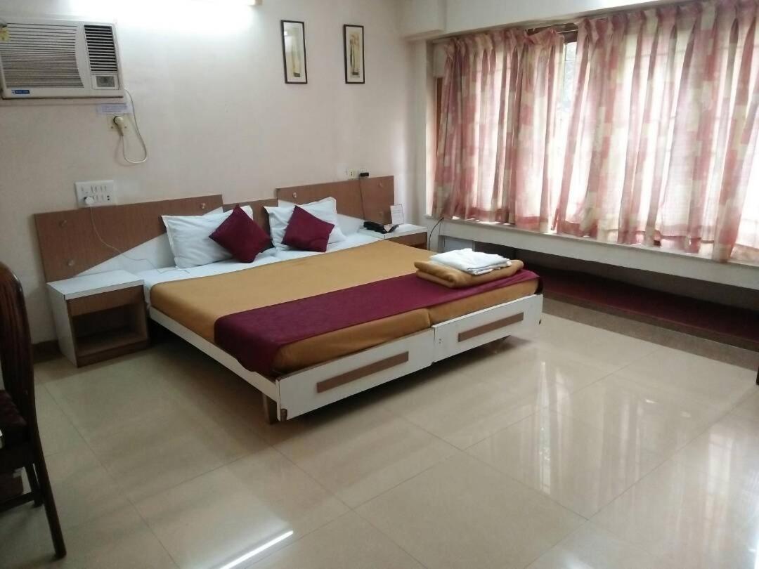 Livewel Serviced Apartments Mumbai Exterior photo